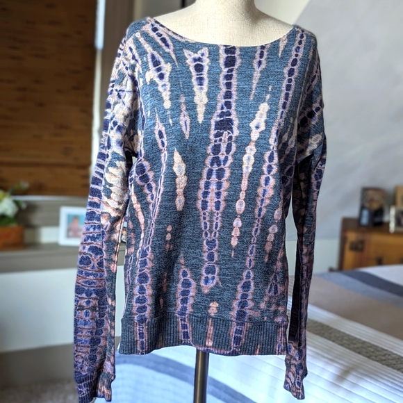 Hard Tail Tops - Hard Tail Tie Dye Sweatshirt